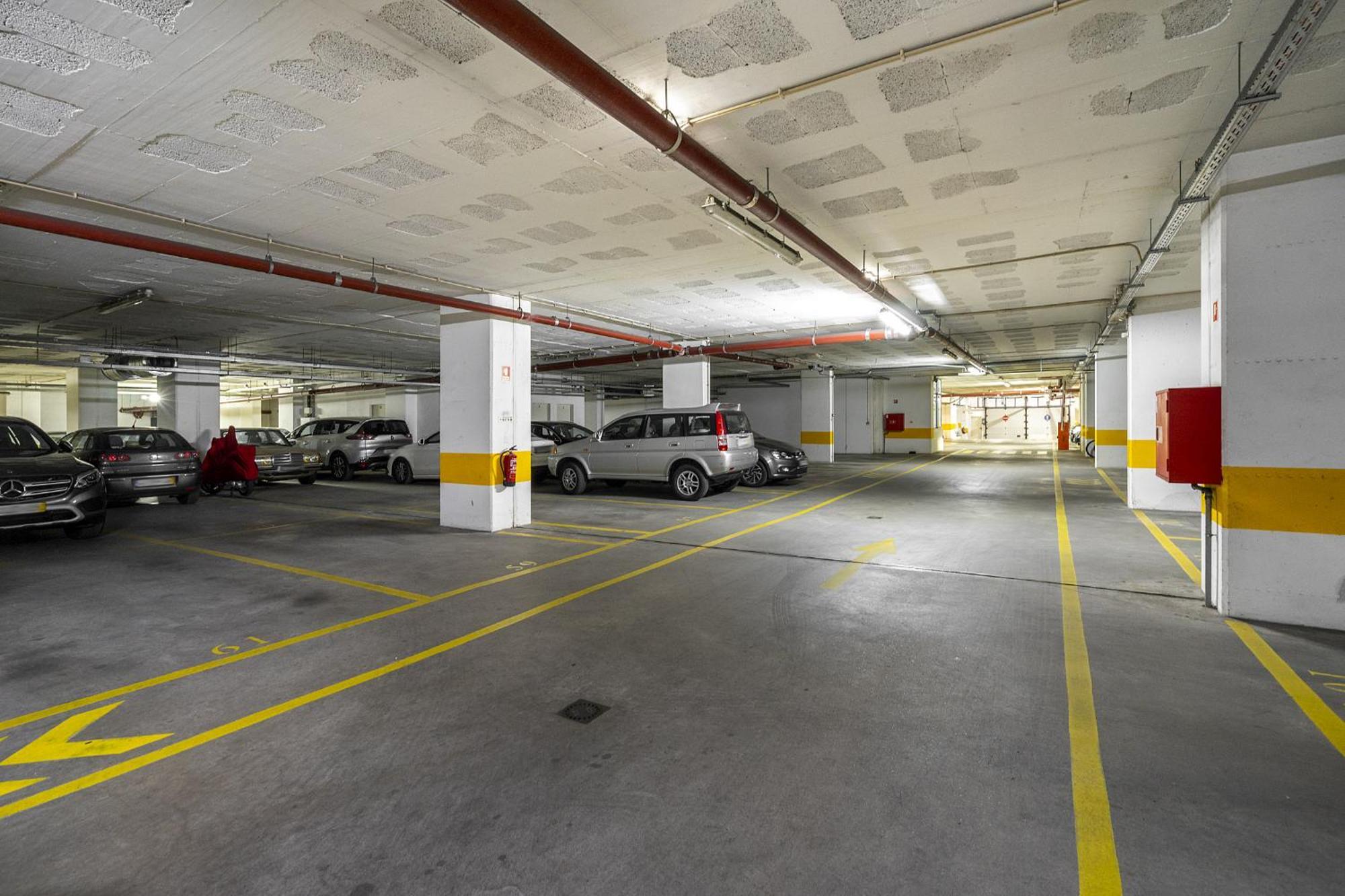 Whome Family - Urban Retreat With Parking, Ac, Elevator In Great Location Appartement Lisboa
